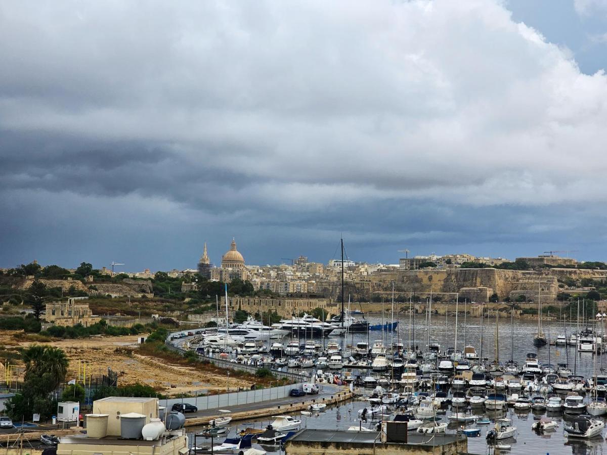 Апартаменты Mive Luxury Sea View Penthouse Gzira Экстерьер фото