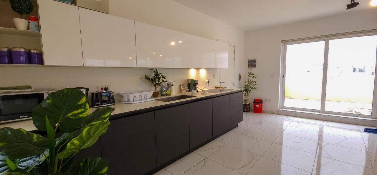 Апартаменты Mive Luxury Sea View Penthouse Gzira Экстерьер фото