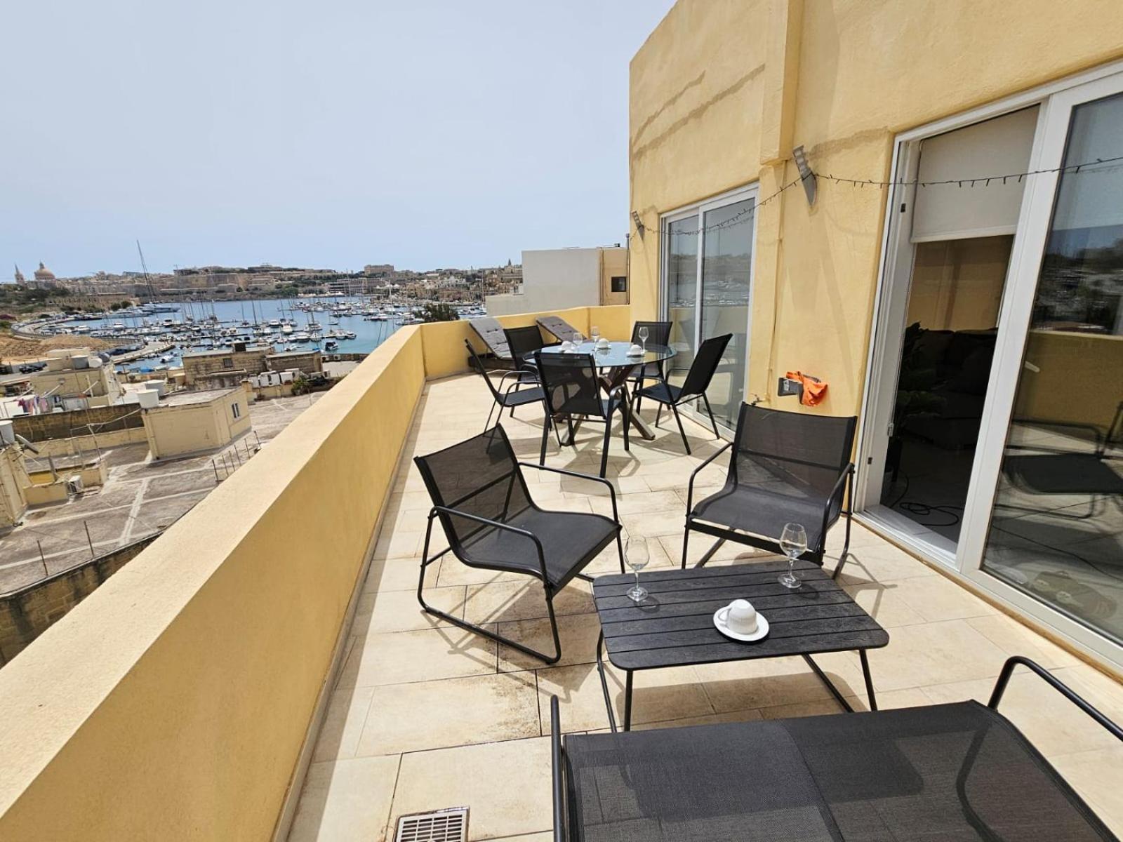 Апартаменты Mive Luxury Sea View Penthouse Gzira Экстерьер фото